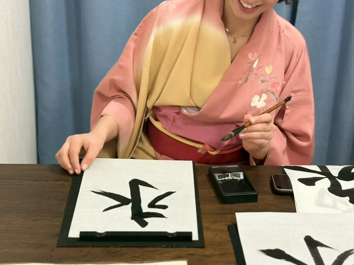 東京タワー近くの掛け軸書道作品