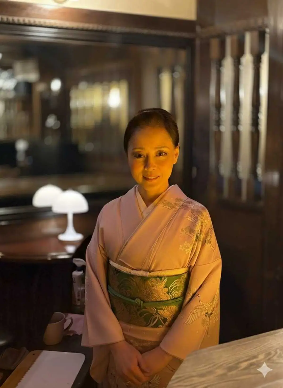 書道家MIA — 東麻布スタジオにて